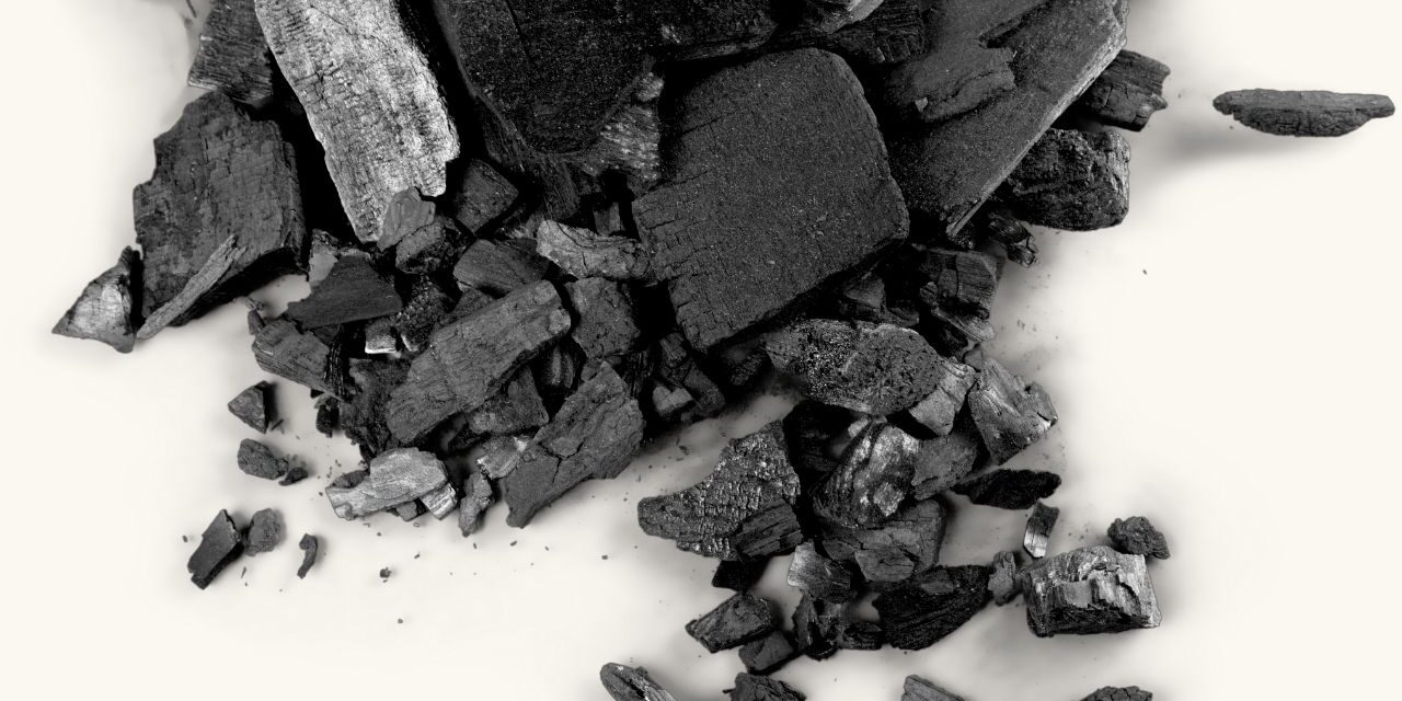 Sprzedaż węgla online – czy to bezpieczna opcja dla klienta?